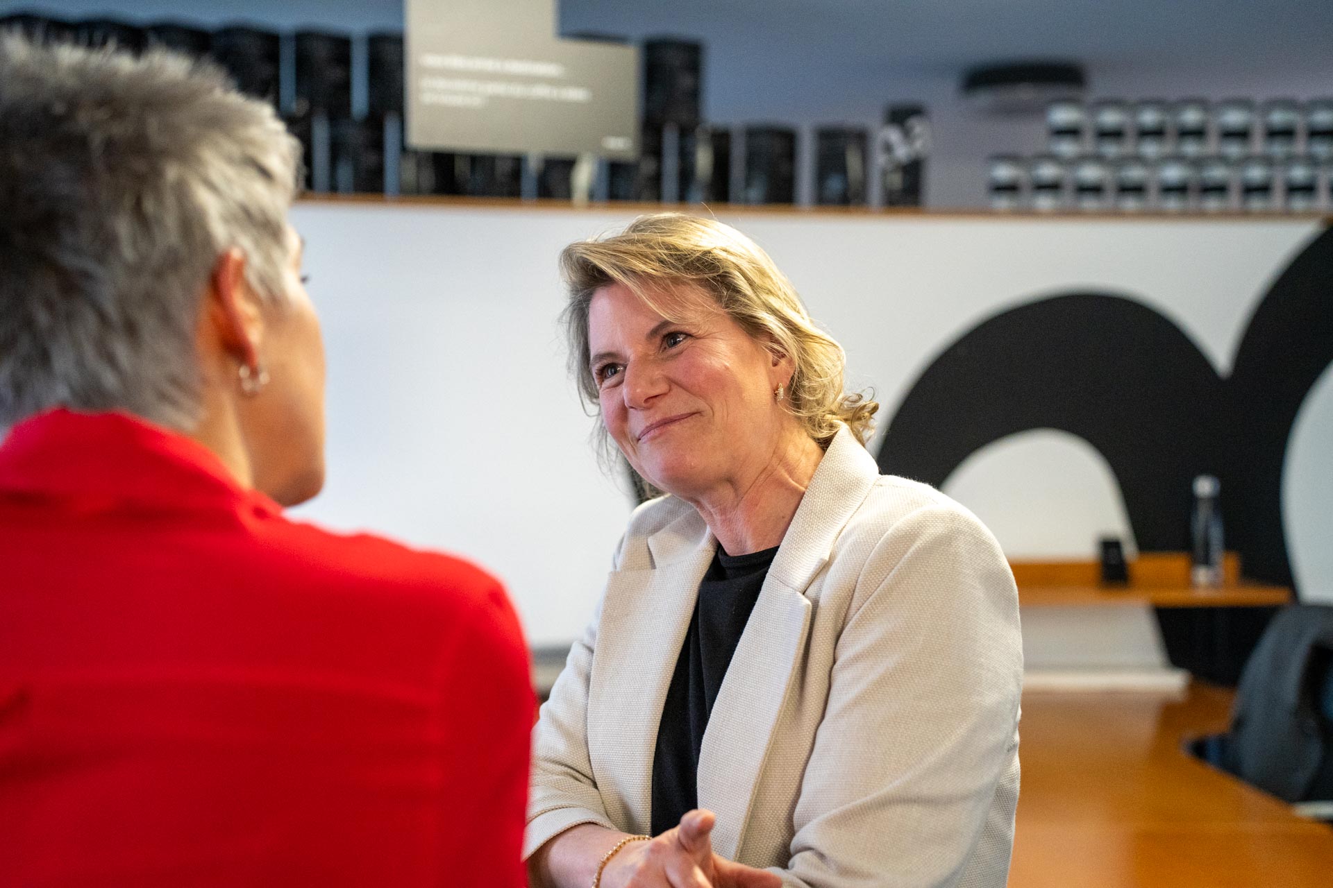 Audrey Beaud discutions avec client